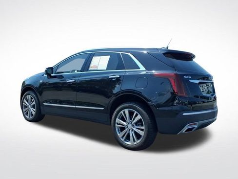 Certified 2023 Cadillac XT5 Premium Luxury FWD image 3