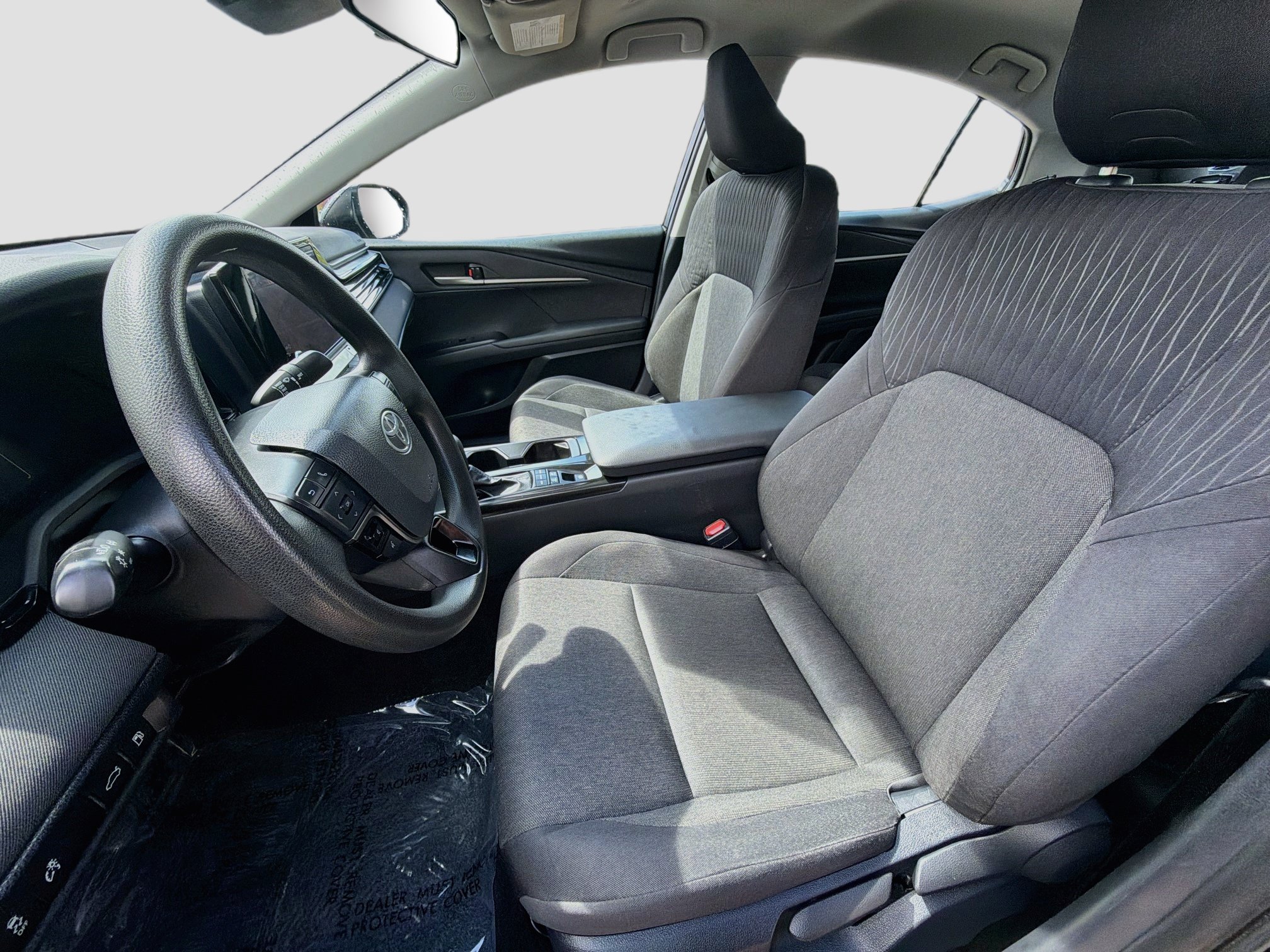 Used 2025 Toyota Camry LE FWD image 13