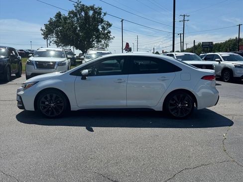 Used 2023 Toyota Corolla SE FWD image 6