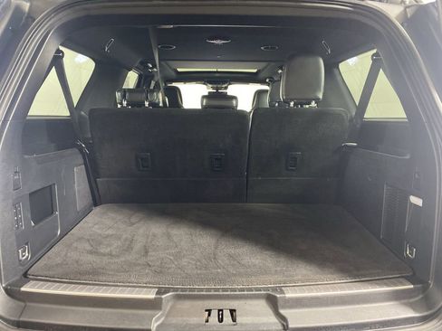 Used 2020 Lincoln Navigator L Reserve w/ Equipment Group 208A Reserve image 28