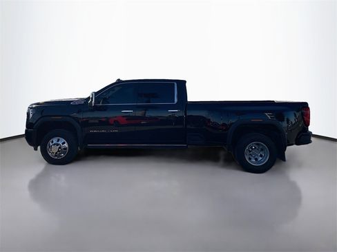 Used 2024 GMC Sierra 3500 Denali w/ Denali Reserve Package image 4