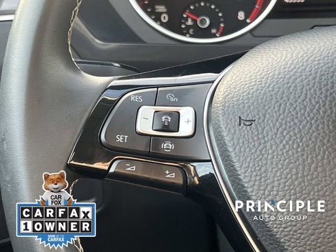 Certified 2021 Volkswagen Tiguan SE image 19