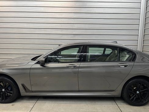 Used 2019 BMW 750i xDrive w/ Executive Package AWD/4WD image 7