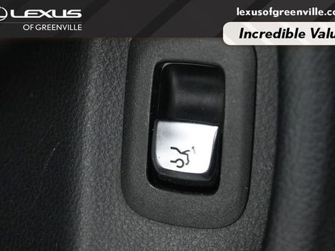 Used 2018 Mercedes-Benz C 300 4MATIC Cabriolet image 15