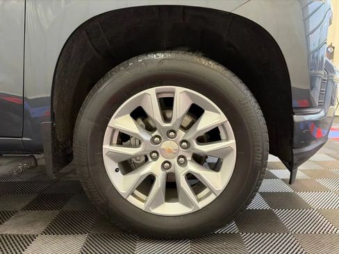 Used 2020 Chevrolet Silverado 1500 Custom w/ Custom Value Package AWD/4WD image 25