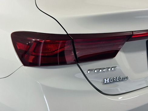 Used 2019 Kia Forte LXS FWD image 35