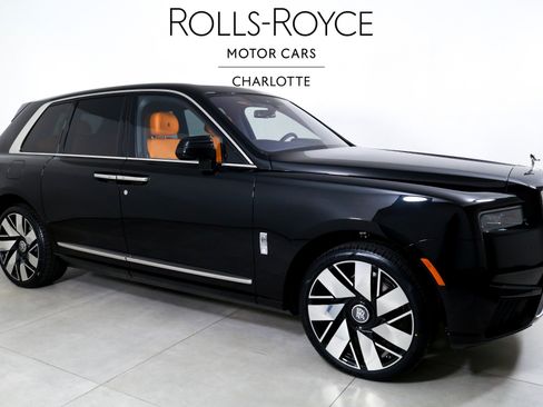 New 2026 Rolls-Royce Cullinan AWD/4WD image 5
