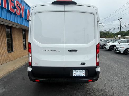 Used 2025 Ford Transit 250 148 Medium Roof w/ Load Area Protection Package RWD image 6