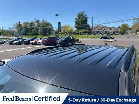 Used 2023 Ford Explorer XLT w/ Equipment Group 202A AWD/4WD image 4