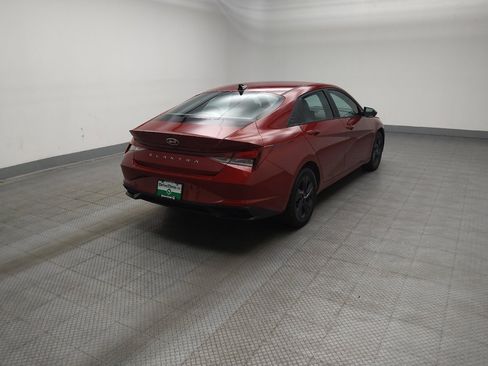 Used 2023 Hyundai Elantra SEL FWD image 9