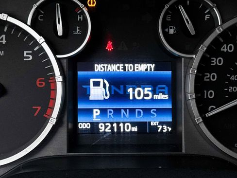 Used 2017 Toyota Tundra SR5 w/ SR5 Upgrade Package RWD image 32