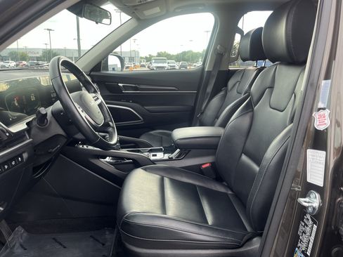 Used 2025 Kia Telluride S AWD/4WD image 30