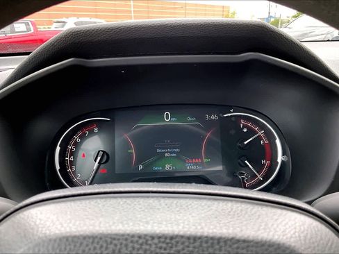 Used 2025 Toyota RAV4 XLE FWD image 26