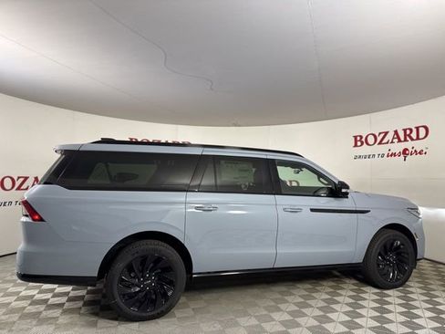 New 2025 Lincoln Navigator L Reserve w/ Jet Appearance Package image 8