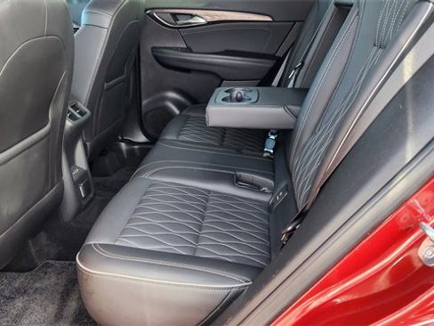 Used 2023 Buick Envision Avenir image 23