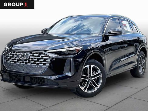 Used 2025 Audi Q5 Premium AWD/4WD image 1