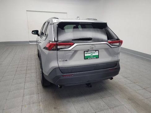 Used 2021 Toyota RAV4 LE FWD image 6