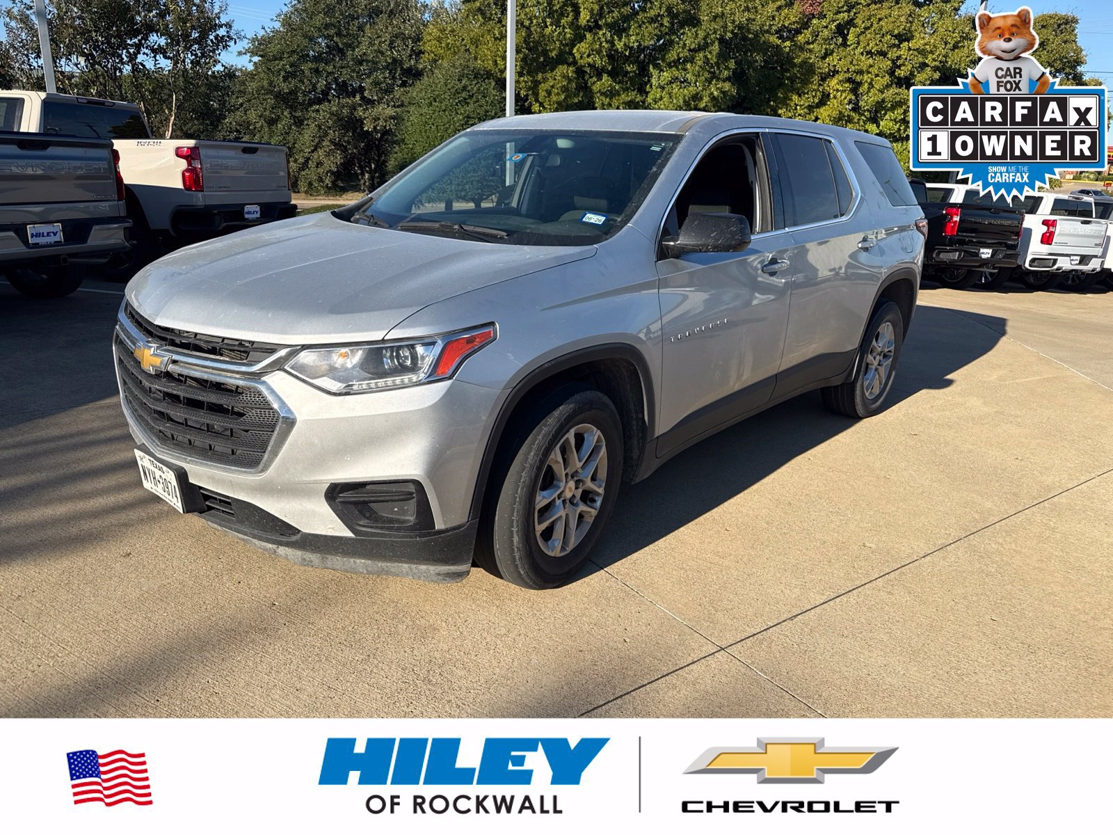 Used 2020 Chevrolet Traverse LS FWD image 1