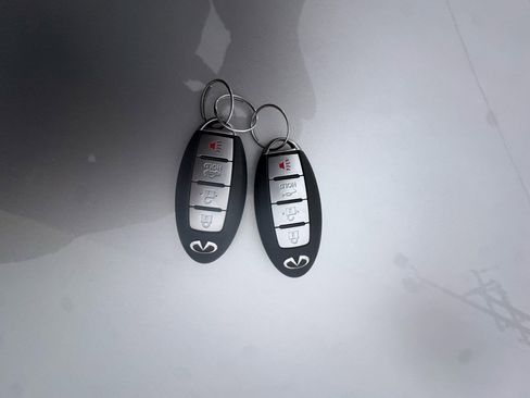 Used 2016 INFINITI Q50 Premium image 25