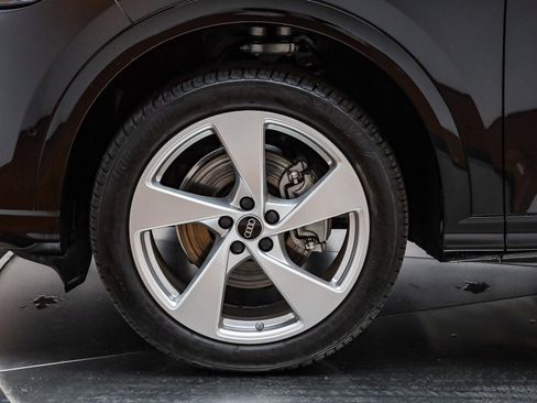 Certified 2025 Audi Q5 Premium Plus w/ Premium Plus image 12