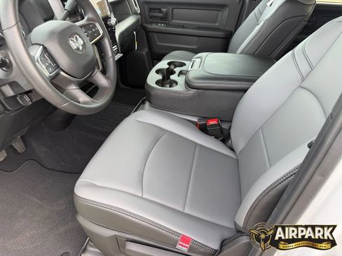 New 2026 RAM 3500 Tradesman AWD/4WD image 12