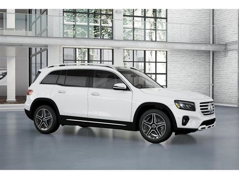 New 2026 Mercedes-Benz GLB 250 4MATIC image 13