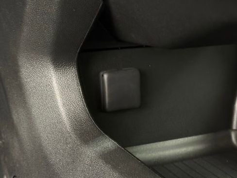 New 2026 Chevrolet Equinox EV LT image 38