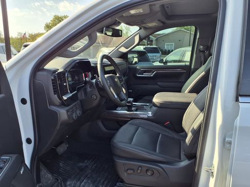 Used 2024 Chevrolet Silverado 1500 LTZ w/ LTZ Premium Package image 22