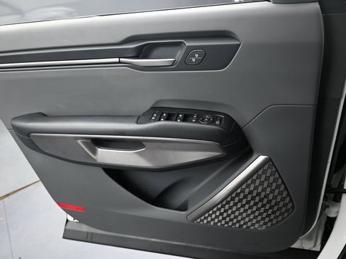 Used 2024 Kia EV9 Light image 30