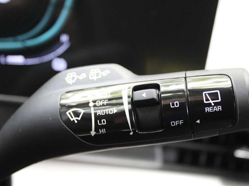 New 2025 Kia Sportage EX image 31