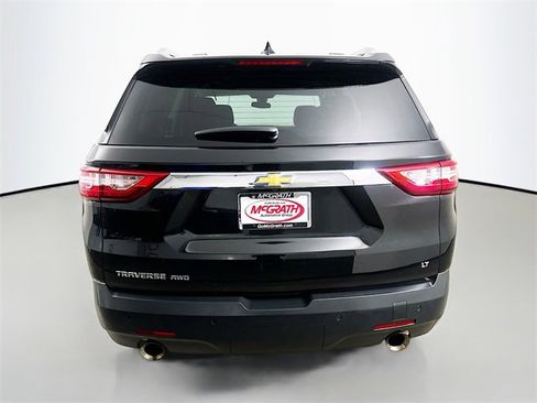 Used 2018 Chevrolet Traverse LT image 19