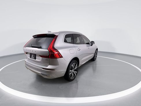 Used 2022 Volvo XC60 B5 Inscription FWD image 8