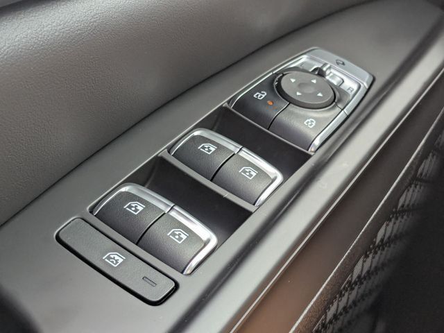New 2027 Kia Carnival Hybrid FWD image 24