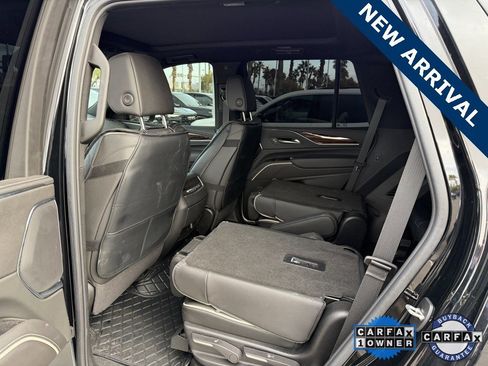 Used 2024 Cadillac Escalade Premium Luxury image 6