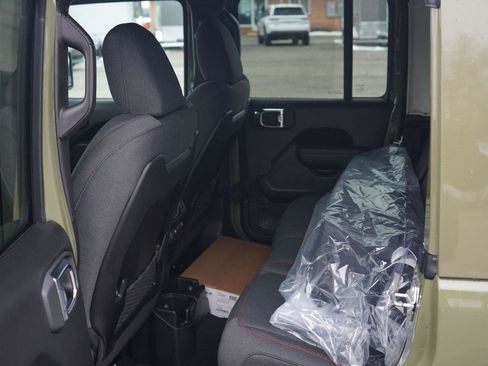 New 2026 Jeep Wrangler Unlimited Rubicon image 24