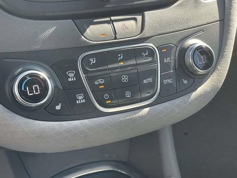 Used 2025 Chevrolet Malibu LT FWD image 28