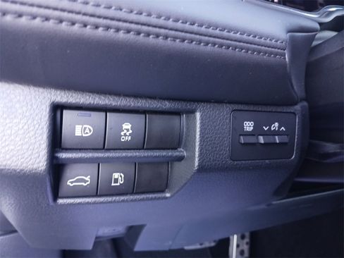 Used 2022 Toyota Avalon XSE image 35