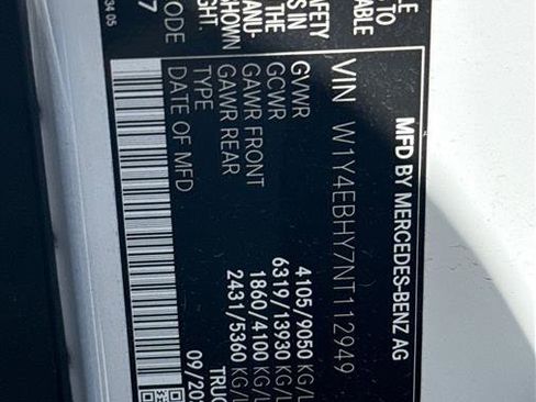 Used 2022 Mercedes-Benz Sprinter 2500 image 11