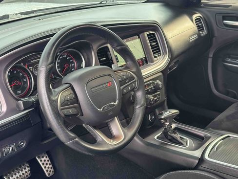 Used 2019 Dodge Charger Scat Pack w/ Technology Group RWD image 13