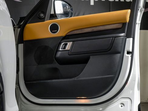 Used 2019 Land Rover Discovery HSE Luxury image 35