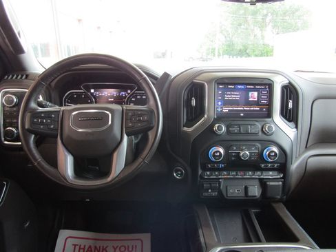 Used 2023 GMC Sierra 3500 Denali w/ Denali Ultimate Package AWD/4WD image 5