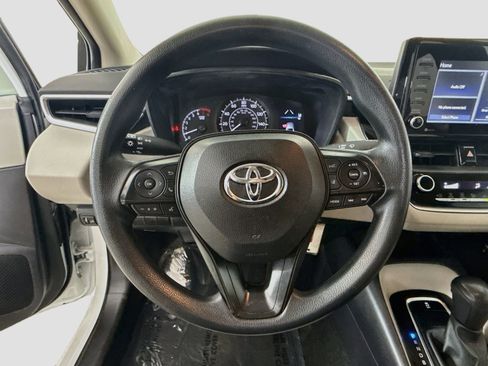 Used 2022 Toyota Corolla L FWD image 13
