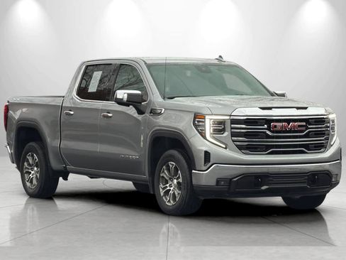 Used 2025 GMC Sierra 1500 SLT image 9