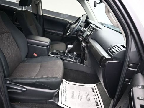 Used 2018 Toyota 4Runner TRD Off-Road image 8