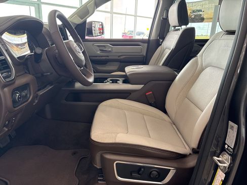 New 2026 RAM 1500 Laramie w/ Laramie Southwest Edition AWD/4WD image 16