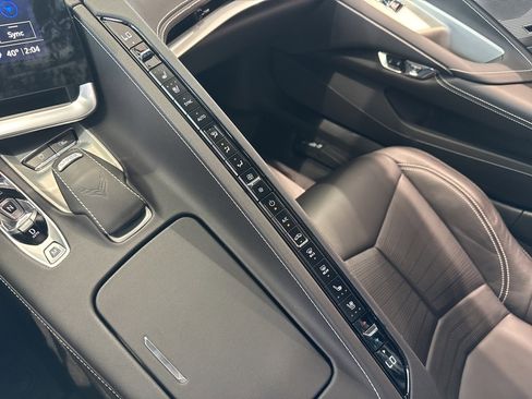 Used 2022 Chevrolet Corvette Stingray Preferred Cpe w/ Z51 Performance Package image 32