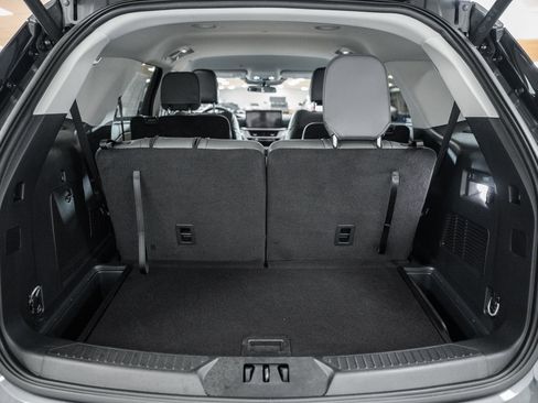 Certified 2025 Ford Explorer Active w/ Active Comfort Package image 22