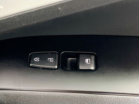 Used 2024 Kia Soul LX FWD image 30