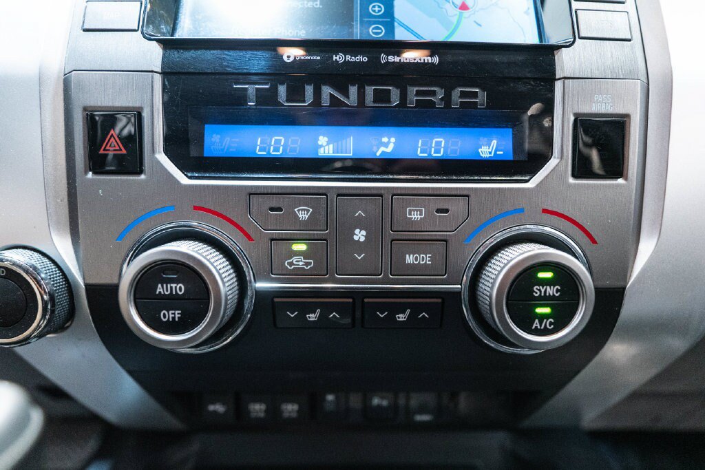 Used 2021 Toyota Tundra Limited w/ Limited Premium Package AWD/4WD image 29