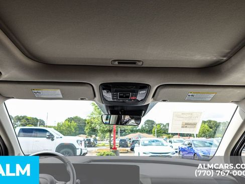 Used 2025 Kia Carnival SX w/ SX Dark Edition Package FWD image 65